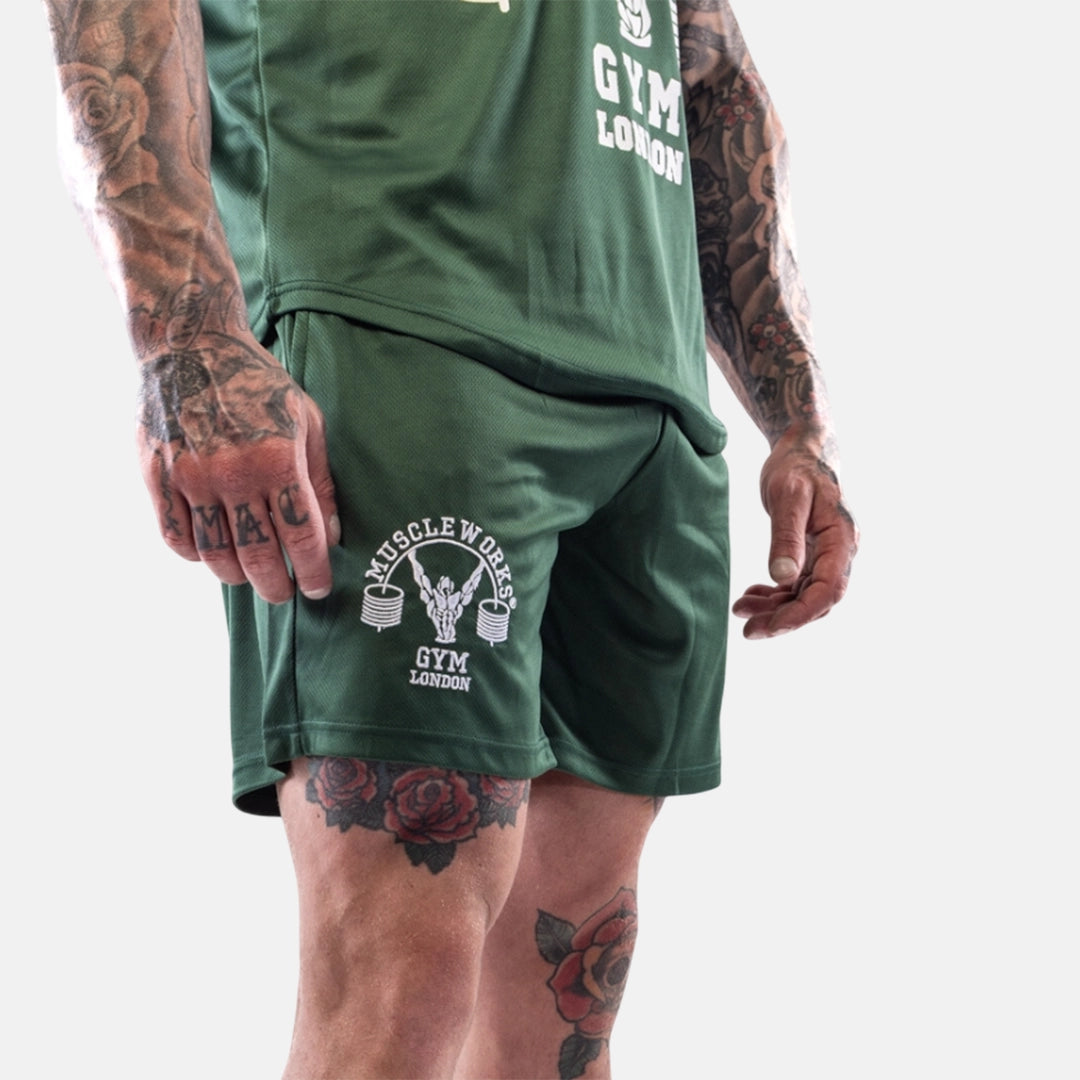 MW Shorts in Forest Green