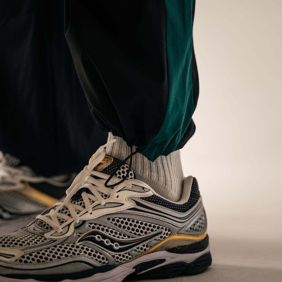 MW Retro Track Joggers - Black / Heritage Green