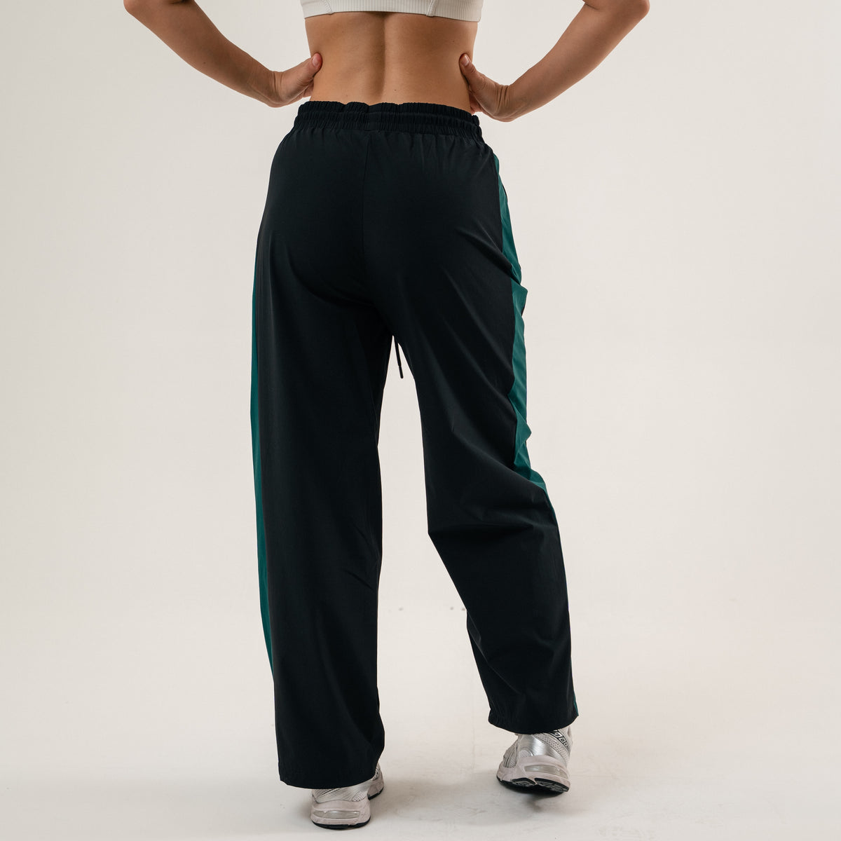 MW Unisex Retro Track Joggers - Black / Heritage Green