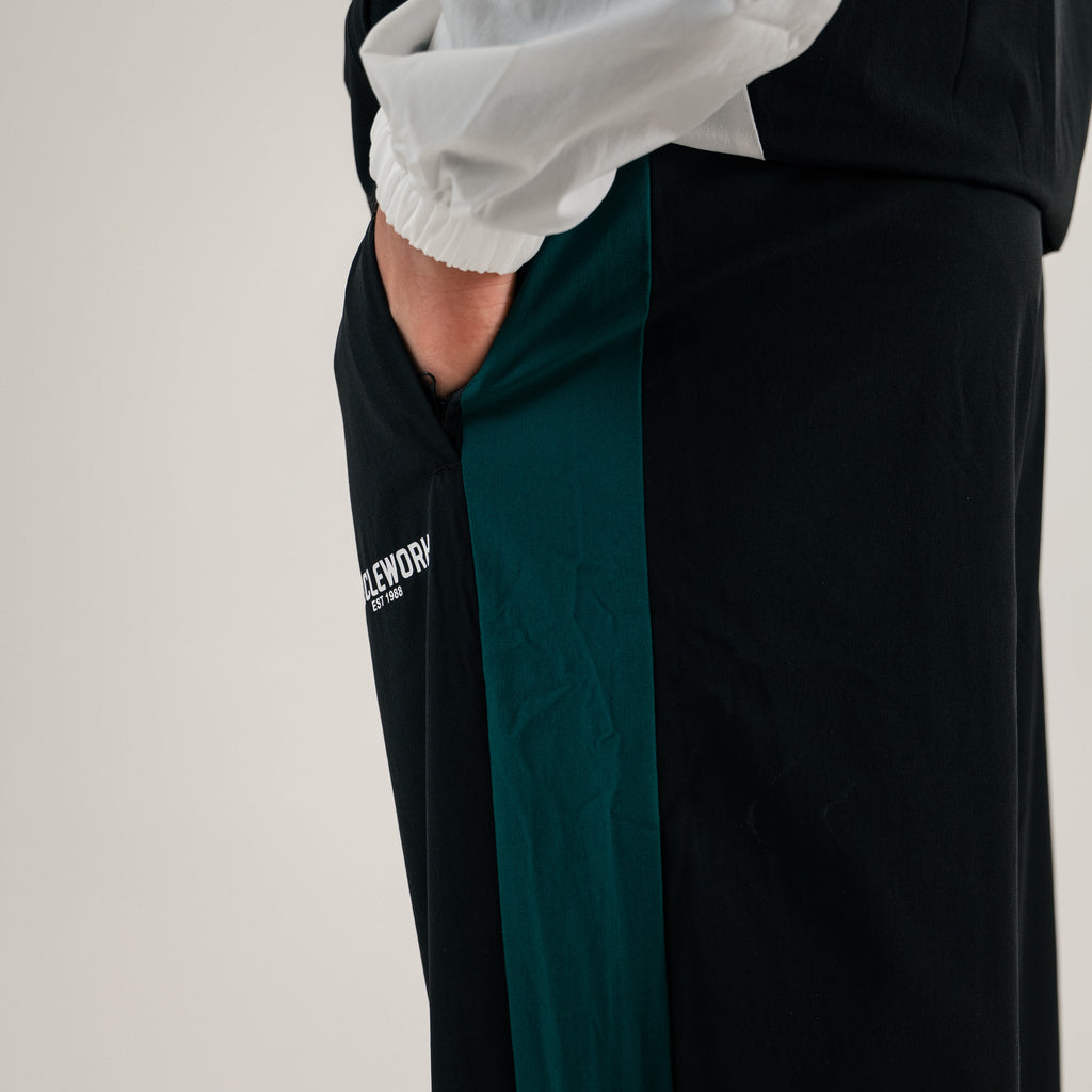 MW Retro Track Joggers - Black / Heritage Green