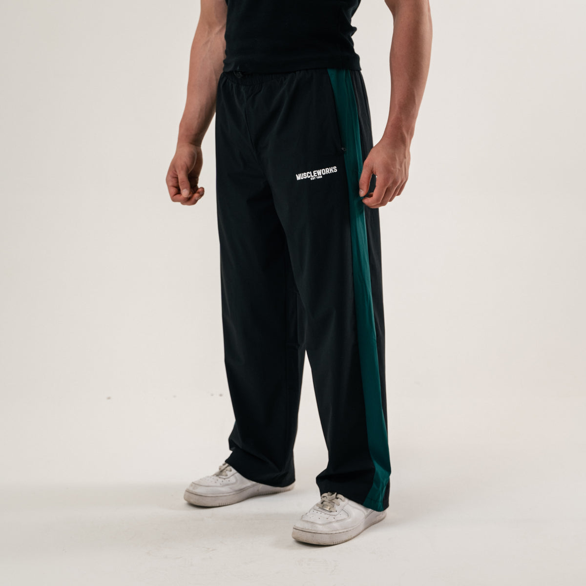 MW Retro Track Joggers - Black / Heritage Green