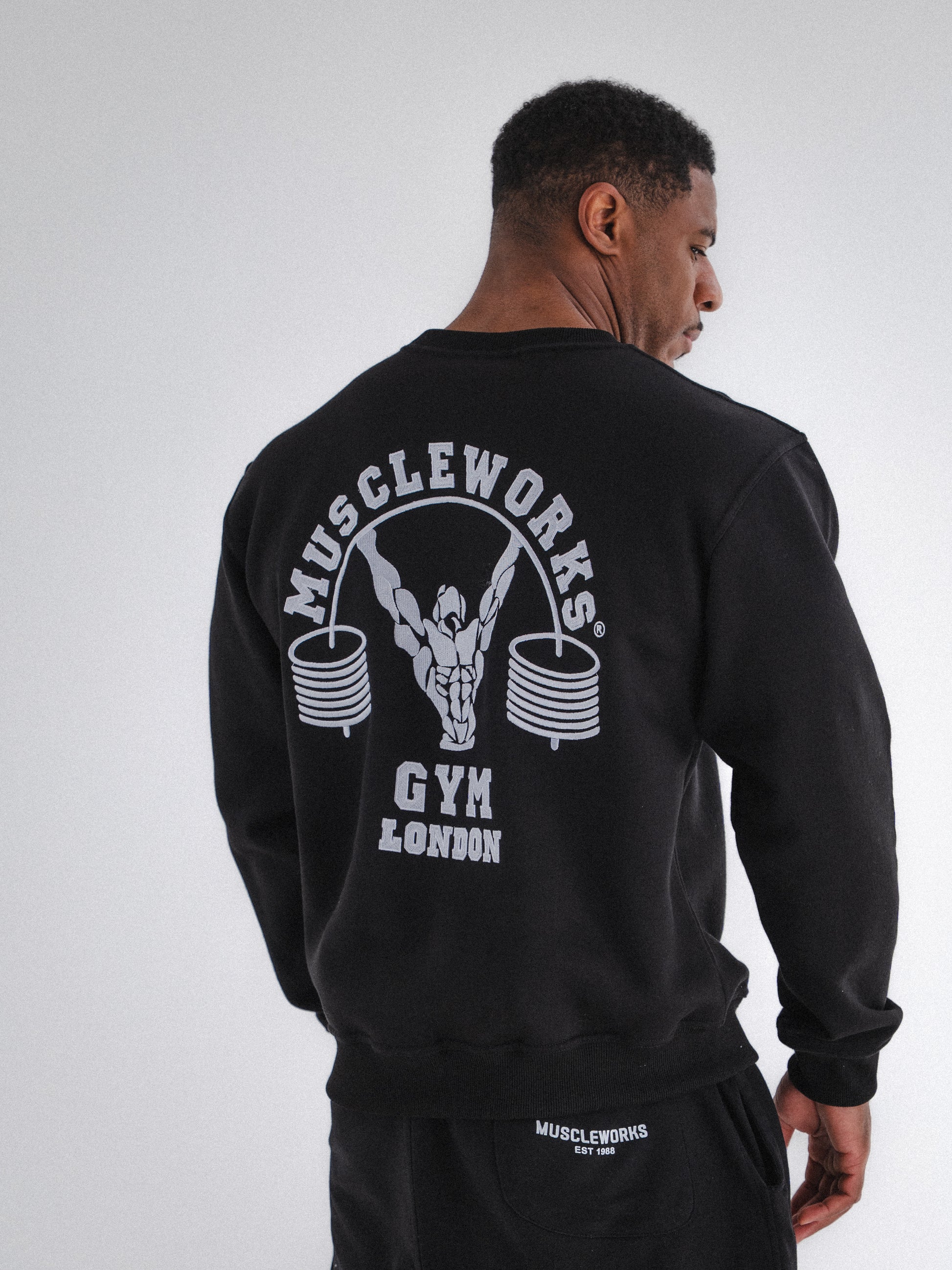 MW Crew Neck Black With White