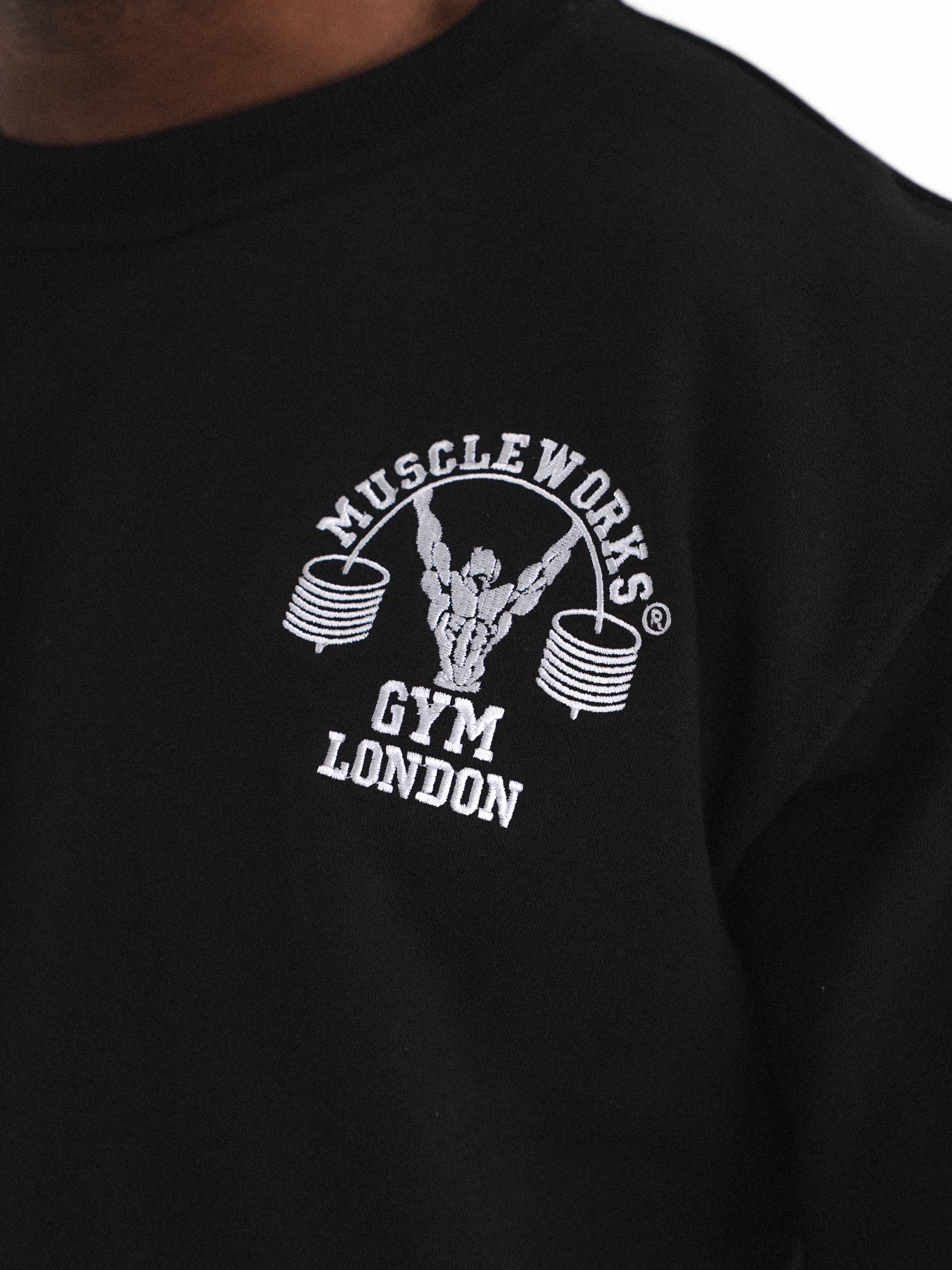MW Crew Neck Black With White